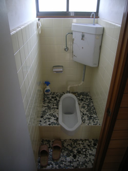 トイレ交換 施工前